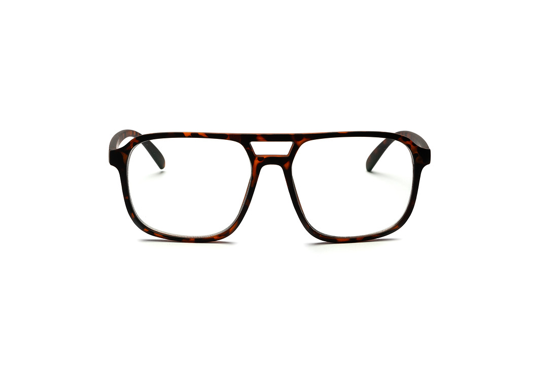 Professional White Background Eyeglasses Display