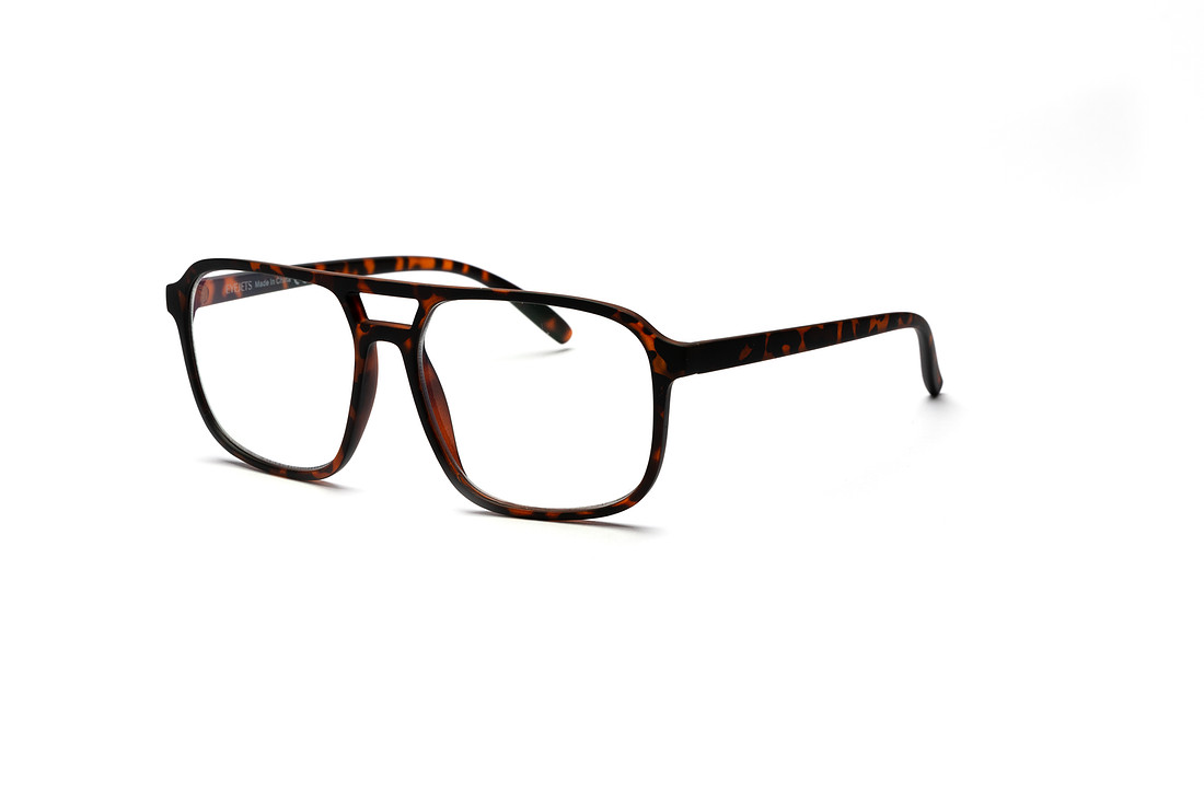 Professional White Background Eyeglasses Display