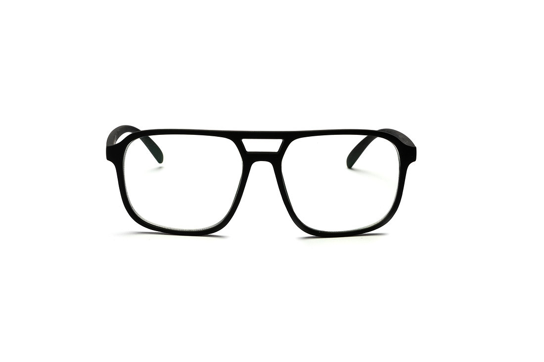 Professional White Background Eyeglasses Display