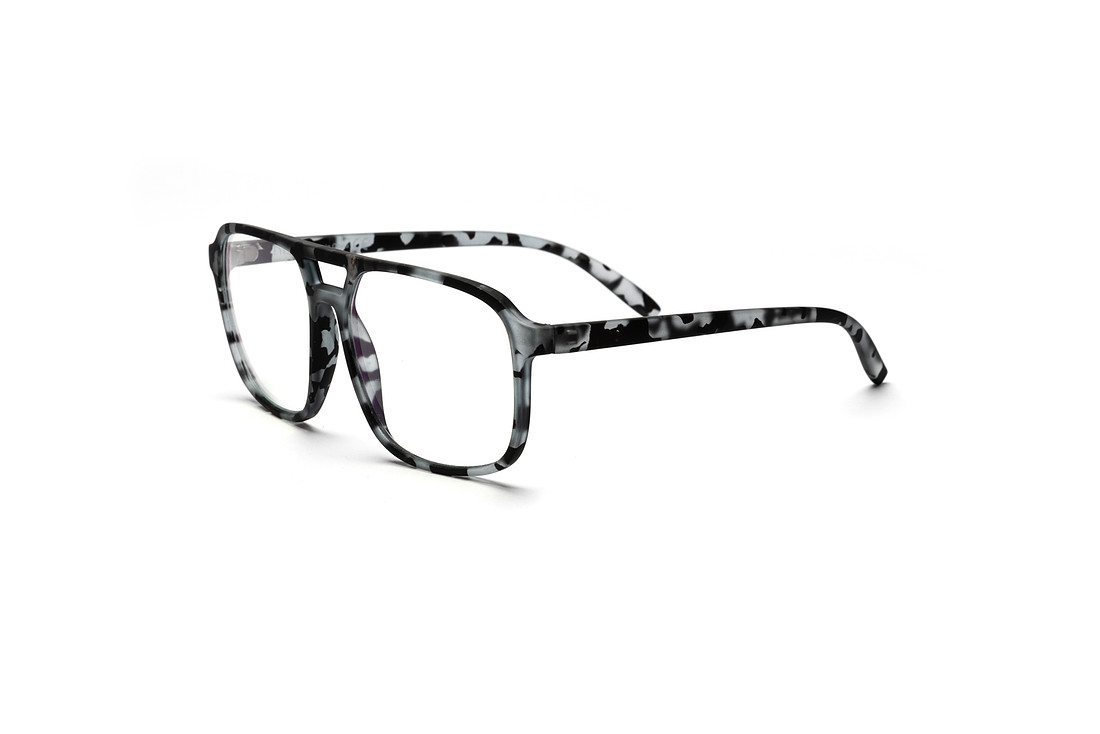 Professional White Background Eyeglasses Display