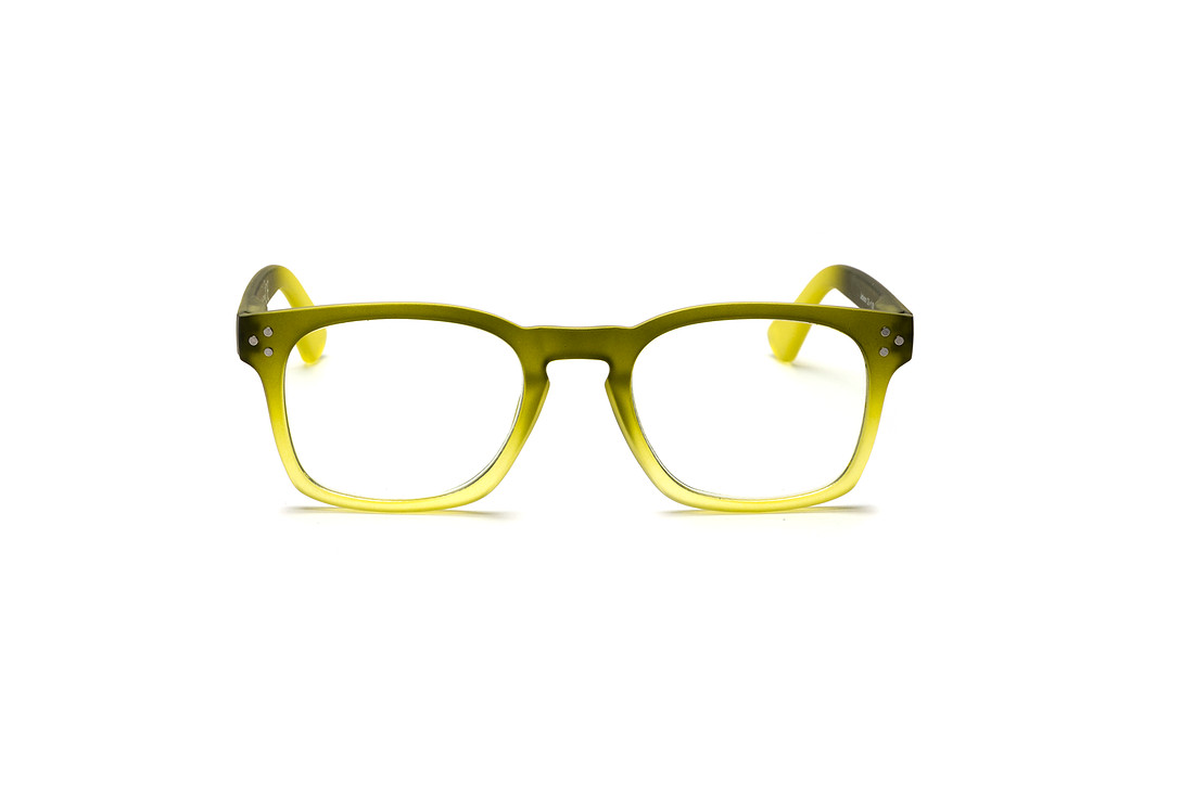 Professional white background eyewear image demonstrating cohesive product gallery style