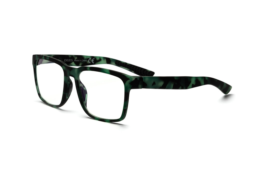 Professional white background eyewear image demonstrating cohesive product gallery style